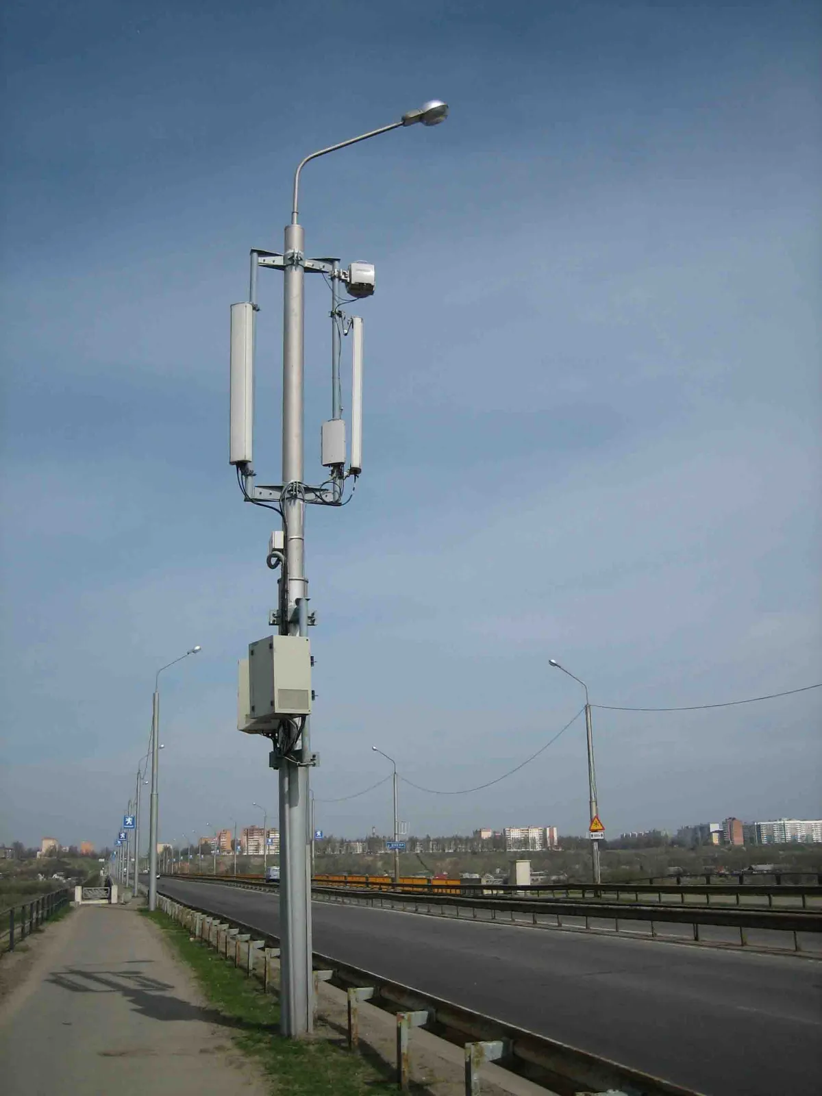 Базовые станции безопасны для населения PDF Печать E-mail